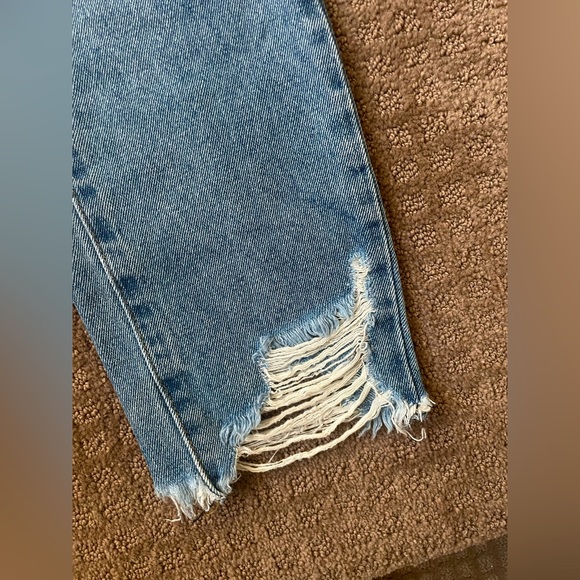 Kancan Womens Frayed Hem Busted Knee Distressed Jean Size 5/26 Style KC5161M - Picture 3 of 6